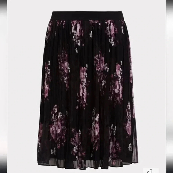 Torrid Midi Chiffon Pleated Floral Skirt Flowy Feminine Plus Size 2X or 16 18 - Picture 3 of 9